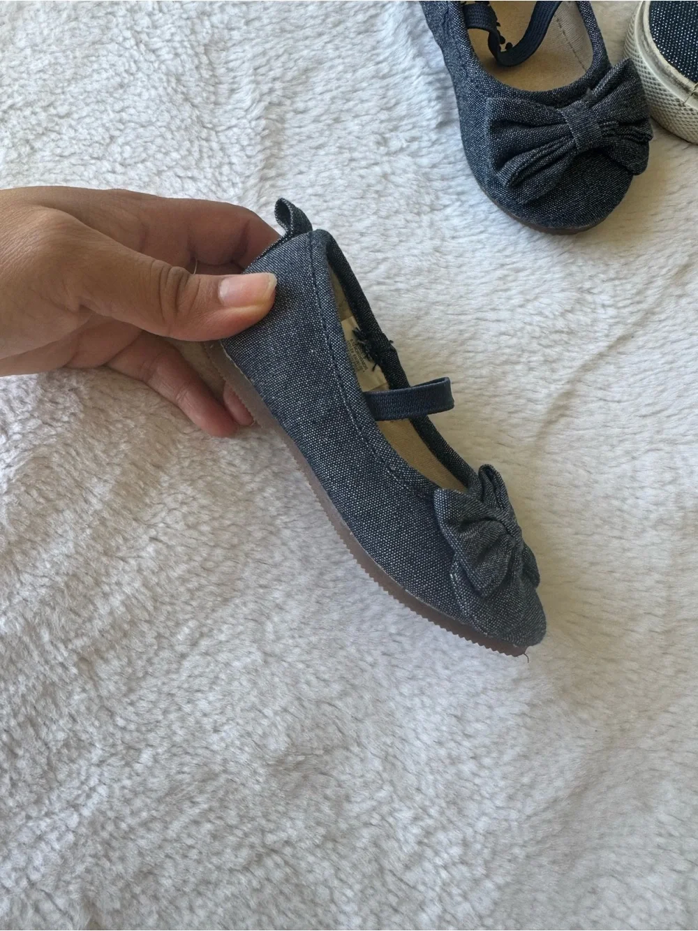 Old Navy Black Slip-On Bow Canvas Sneakers for Kids